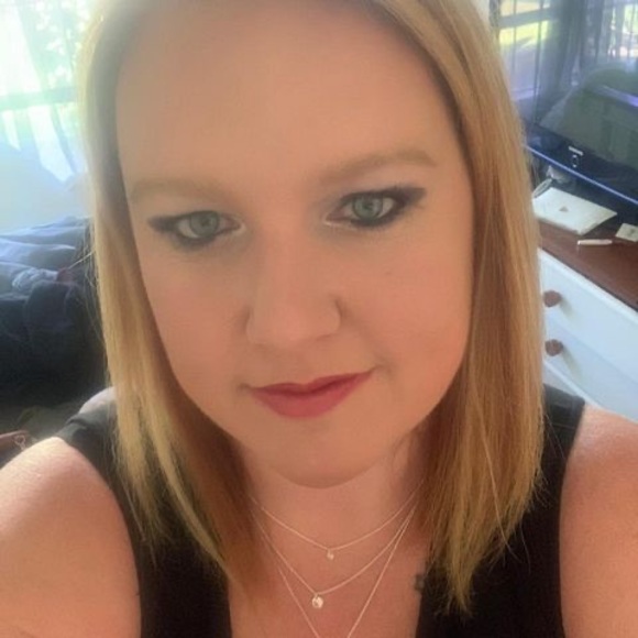 Meet your Posher, Kristy - Picture 1 of 1